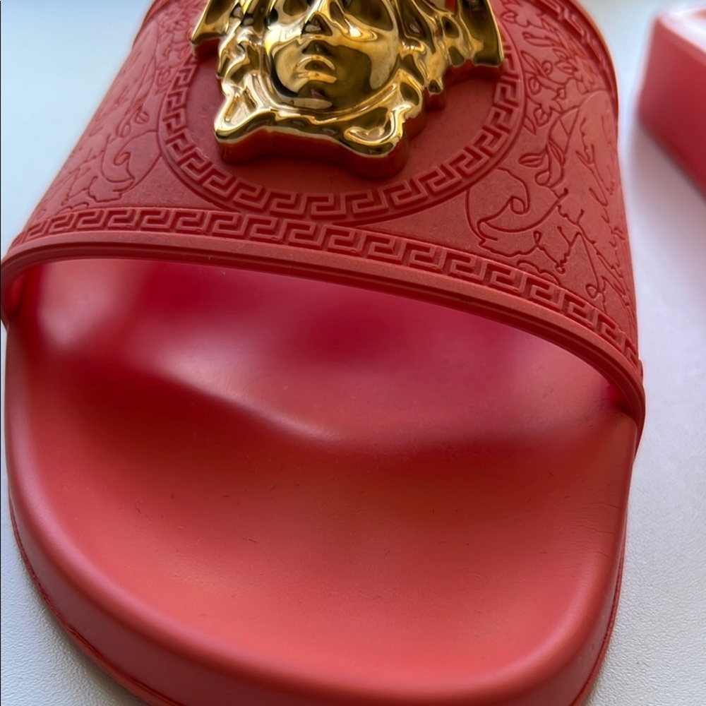 Versace Women's Coral Slides - Picture 6 of 9